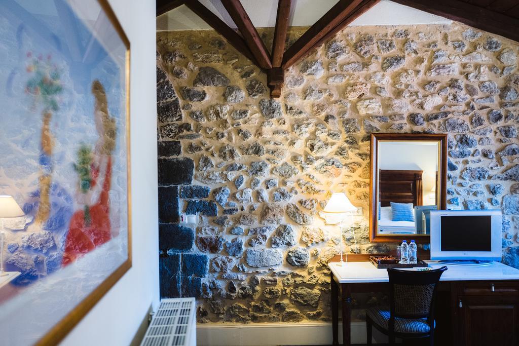 Trikolonion Country Stemnitsa Otel Dış mekan fotoğraf