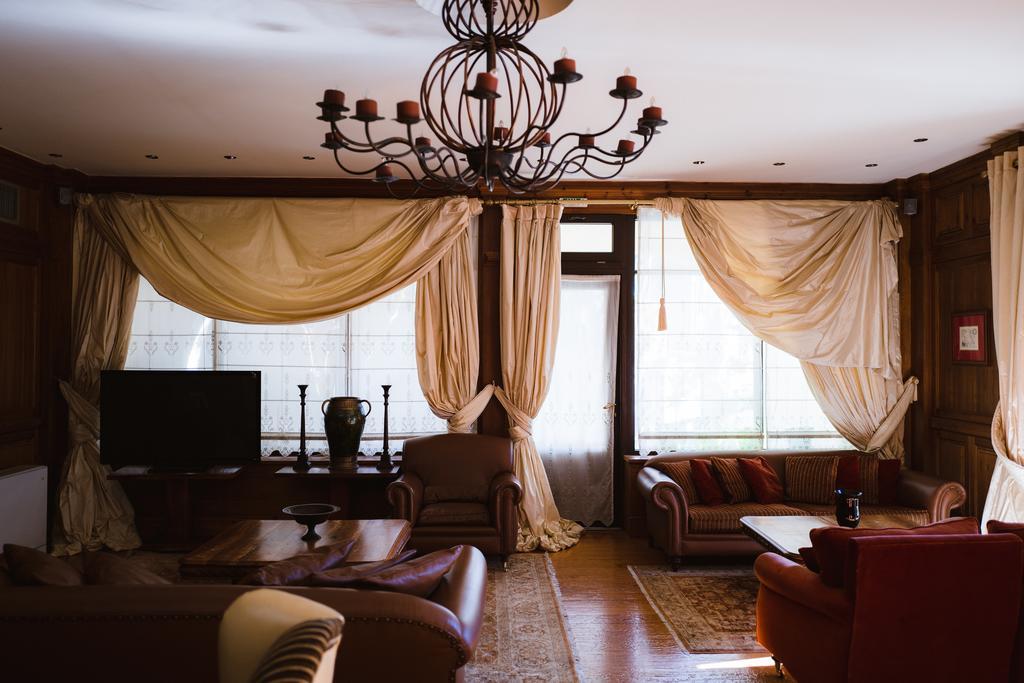 Trikolonion Country Stemnitsa Otel Dış mekan fotoğraf